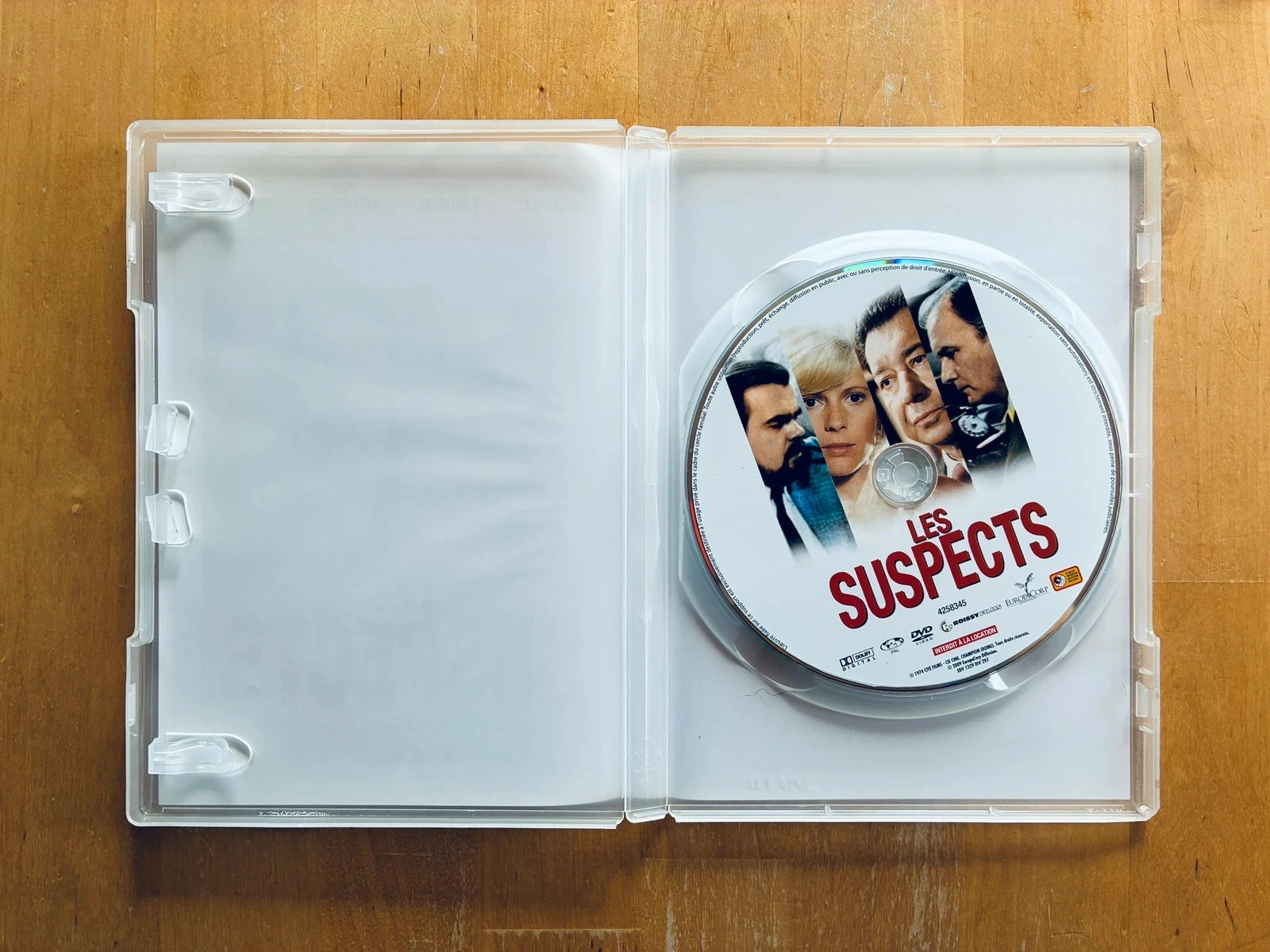 DVD Les Suspects. – photo 2